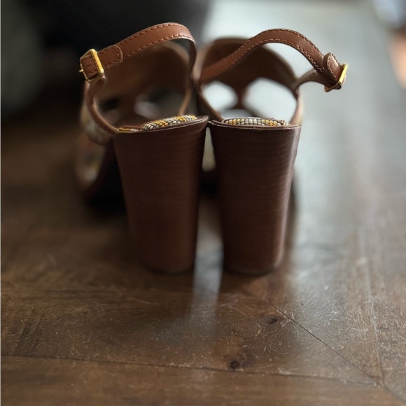 EUC Tory Burch Florian Aztec leather Sandal size 7 - Picture 3 of 14